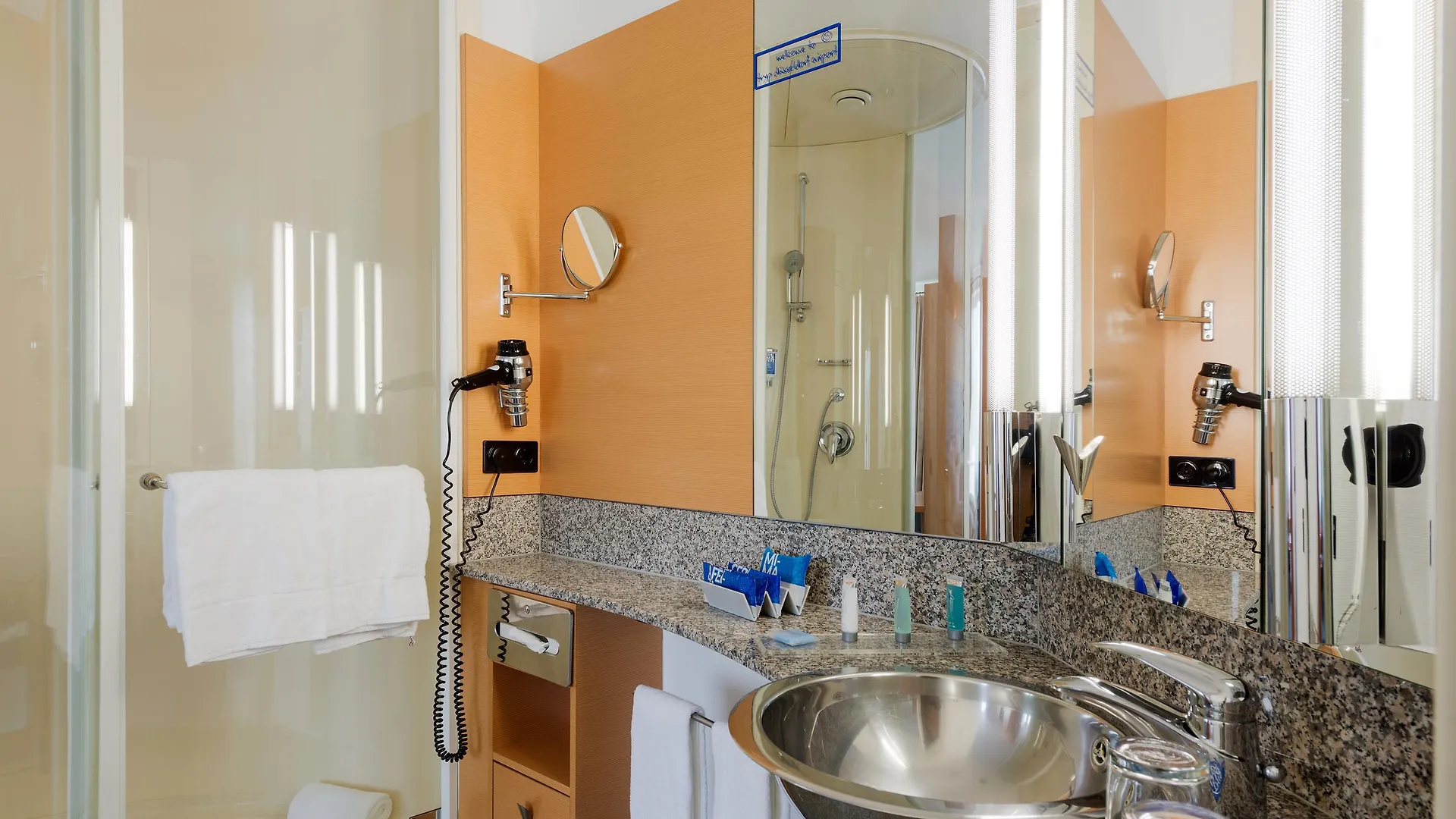 Hotel Four Ratingen Dusseldorf Airport