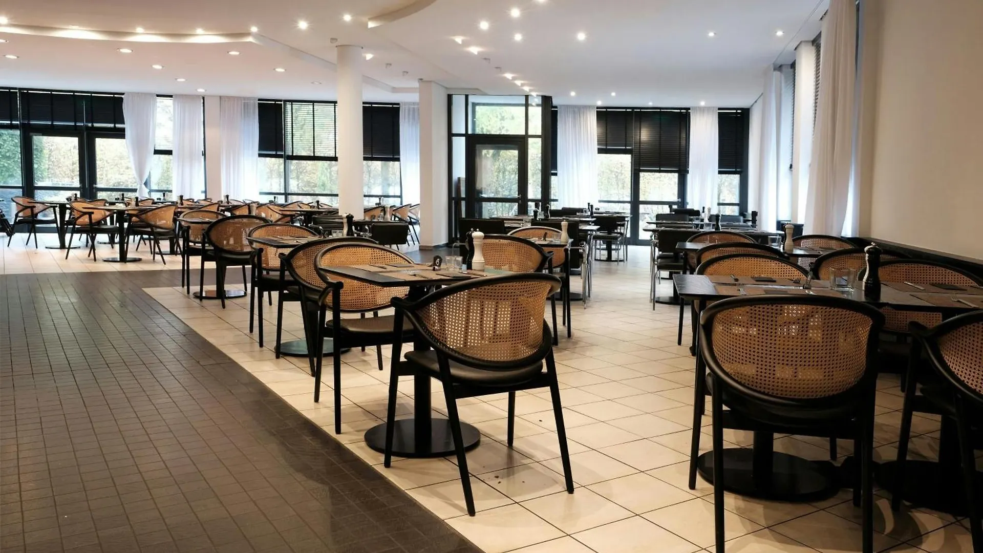 Four Ratingen Dusseldorf Airport Hotel