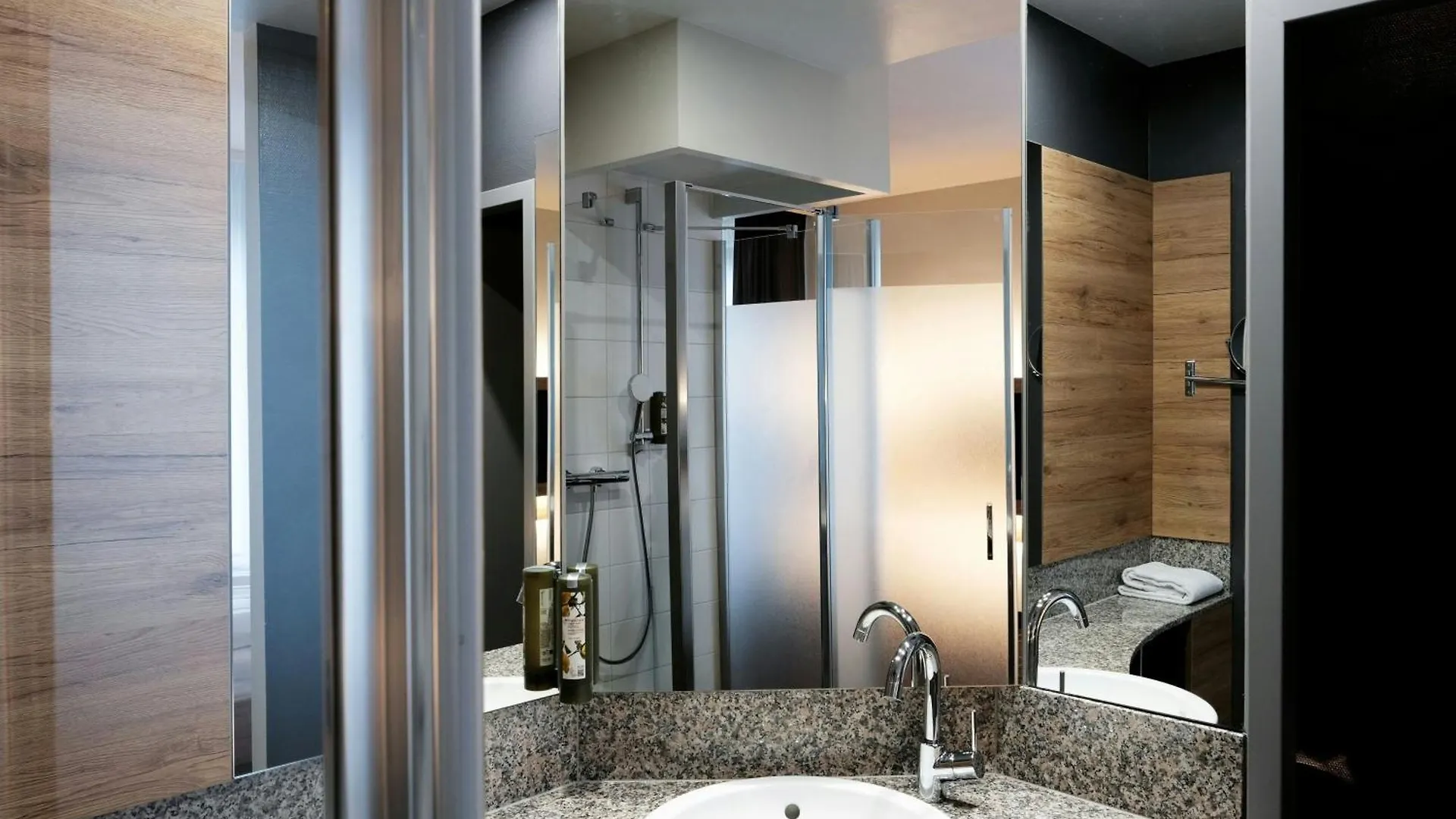 Four Ratingen Dusseldorf Airport Hotel